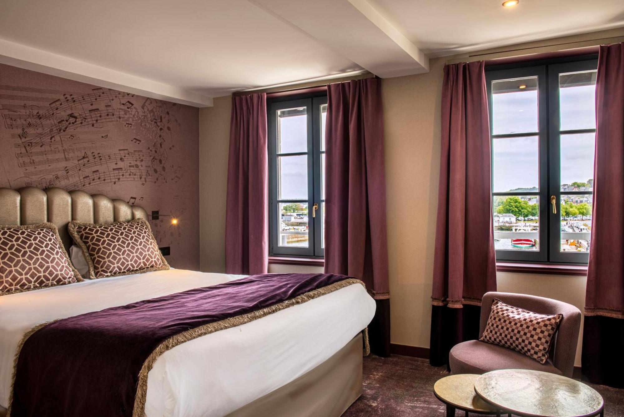 Best Western Le Cheval Blanc -Vue Sur Le Port-Plein Centre Ville Honfleur Kültér fotó