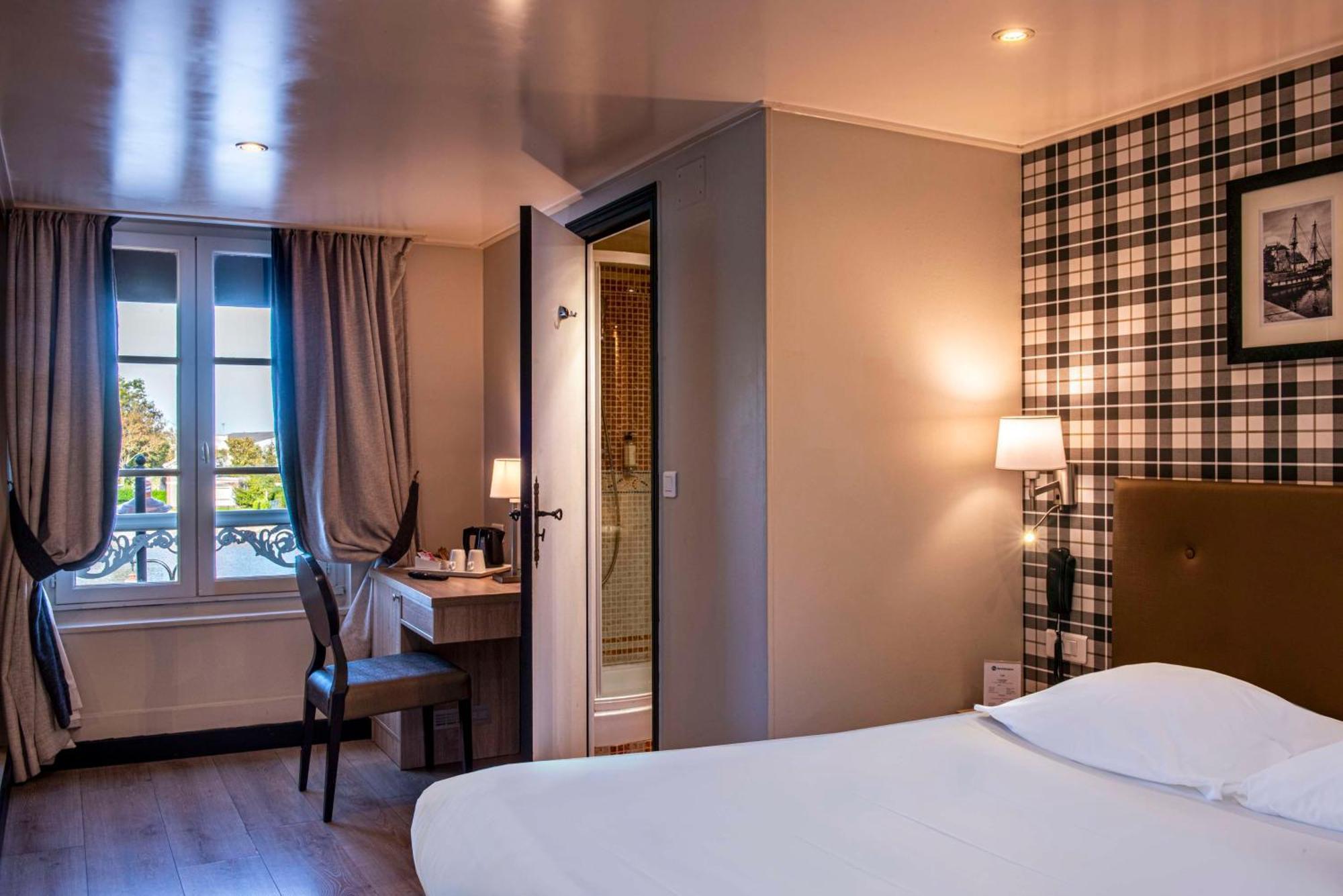 Best Western Le Cheval Blanc -Vue Sur Le Port-Plein Centre Ville Honfleur Kültér fotó