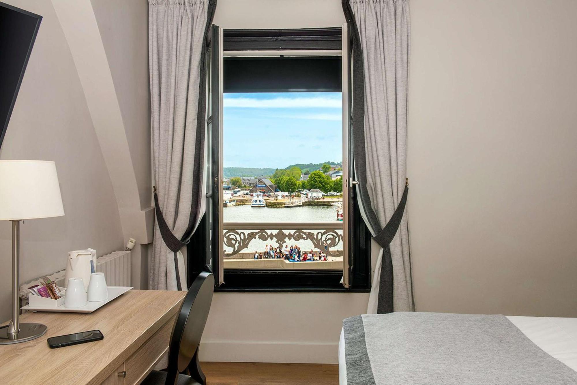 Best Western Le Cheval Blanc -Vue Sur Le Port-Plein Centre Ville Honfleur Kültér fotó