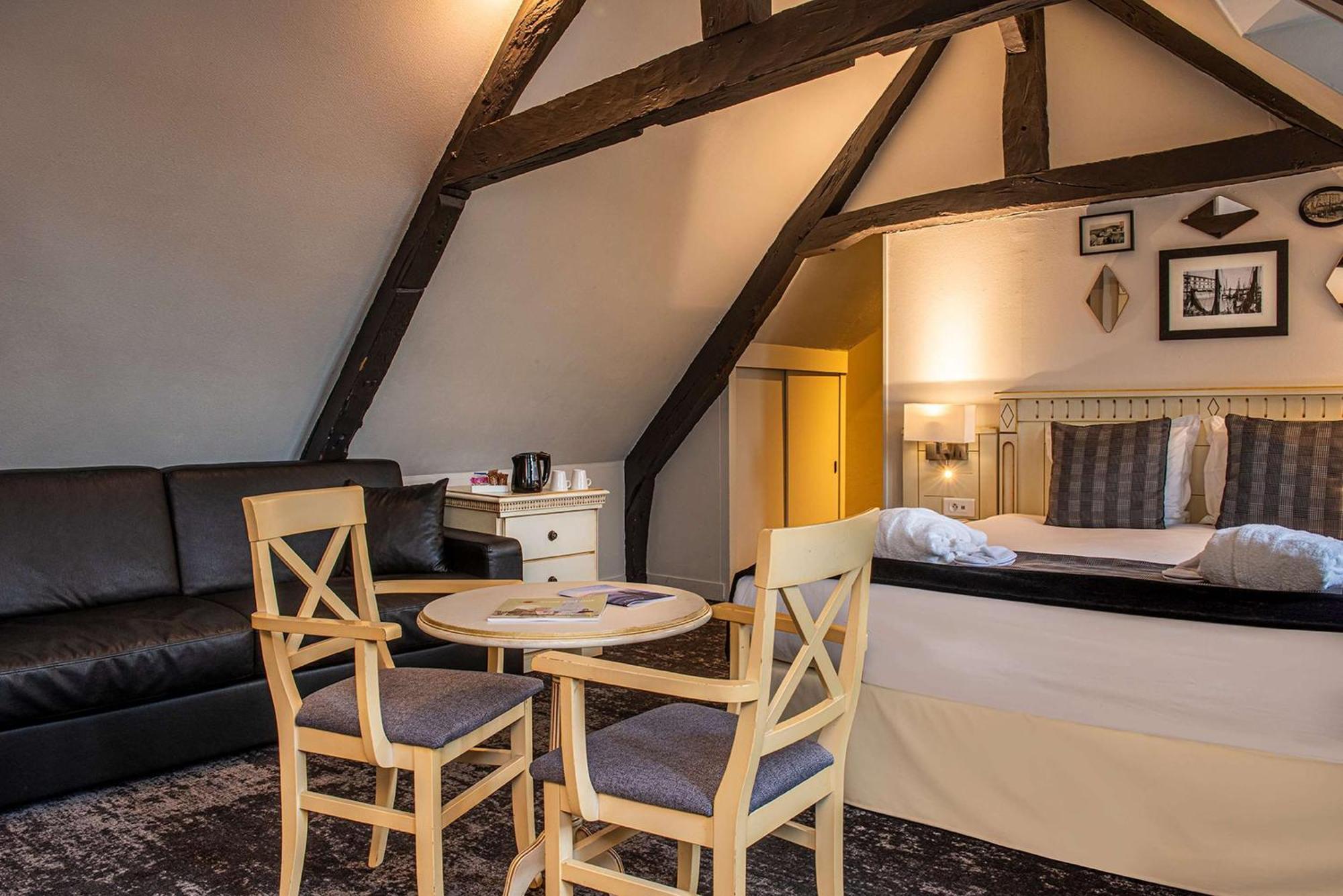 Best Western Le Cheval Blanc -Vue Sur Le Port-Plein Centre Ville Honfleur Kültér fotó